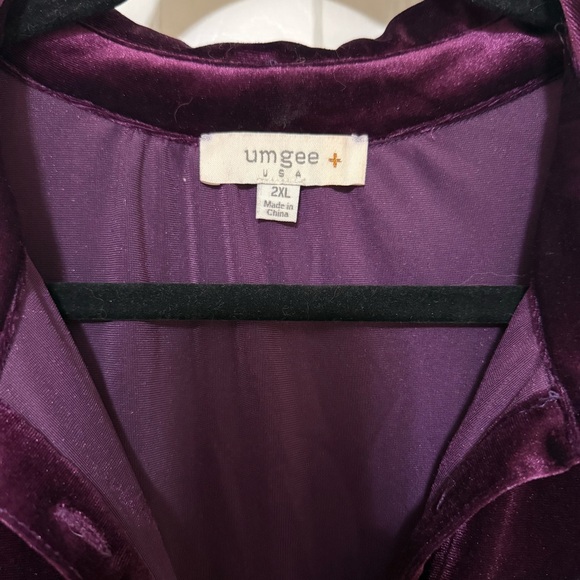 UMGEE HOLIDAY TUNIC - 2XL - Picture 5 of 5